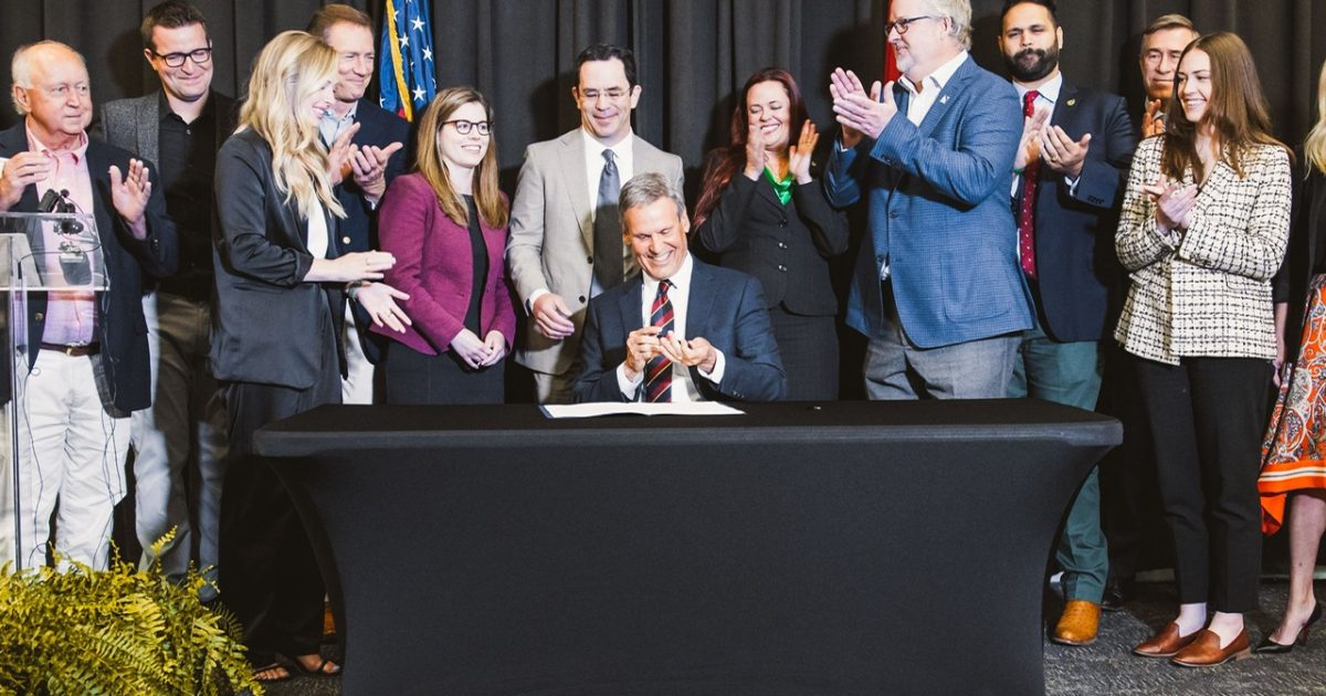 Governor Lee Signs Largest Single Tax Cut in State History